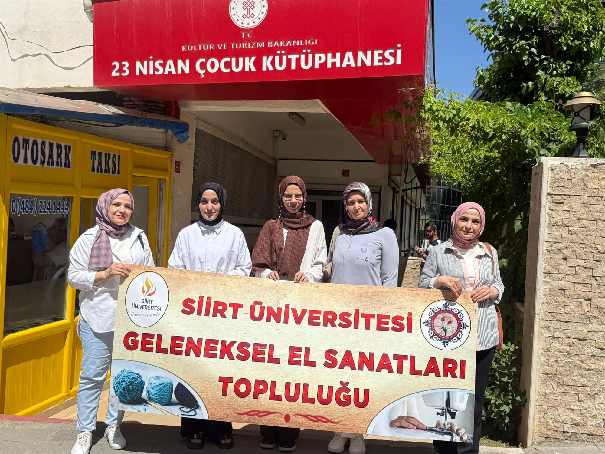 23 Nisan Çocuk Kütüphanesi Ebru Etkinliğimiz